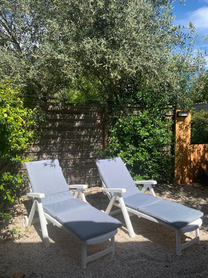 Joli Studio Independant 20M² Avec Jardin Saint-Maximin-la-Sainte-Baume Bagian luar foto